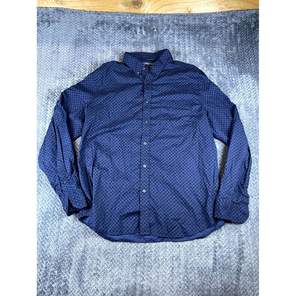 Banana Republic Untucked Fit Shirt Men XL Navy Blue Geometric Button Down Casual